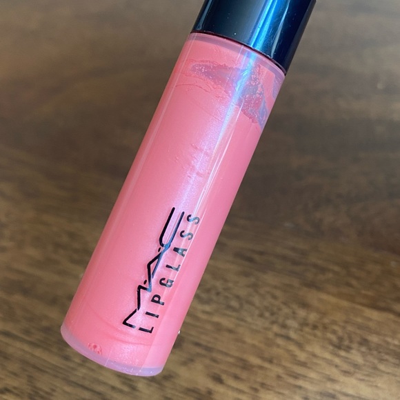 MAC Tour De Fabulous Lipglass - Picture 5 of 5